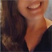 Laureanda in mediazione linguistica e culturale con certificazione linguistica DELF B2, offre lezioni private per scuole medie e superiori in lingua francese